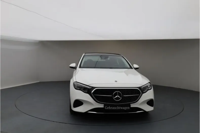 Mercedes-Benz E 220 din 2024 cu 29.997 km - oferta MER172354 - foto 2