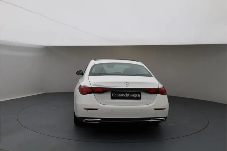 Mercedes-Benz E 220 din 2024 cu 29.997 km - oferta MER172354 - foto 5