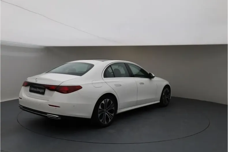 Mercedes-Benz E 220 din 2024 cu 29.997 km - oferta MER172354 - foto 6