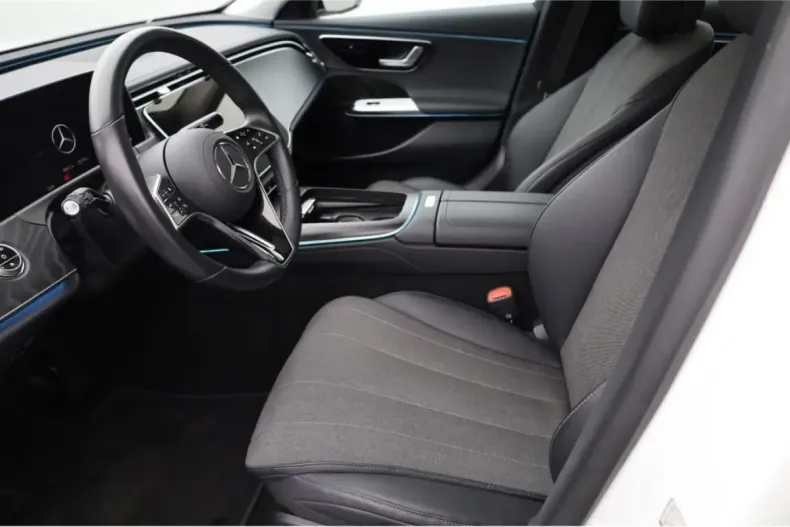 Mercedes-Benz E 220 din 2024 cu 29.997 km - oferta MER172354 - foto 12