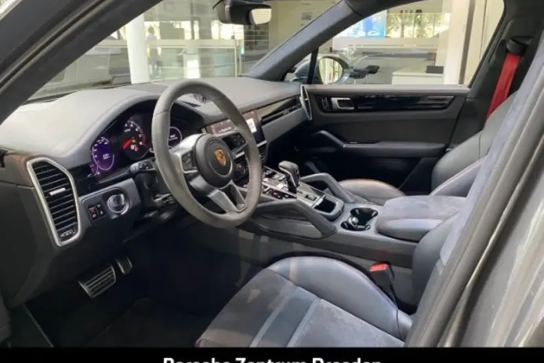 Porsche Cayenne din 2021 cu 97.138 km - oferta POR172357 - foto 9