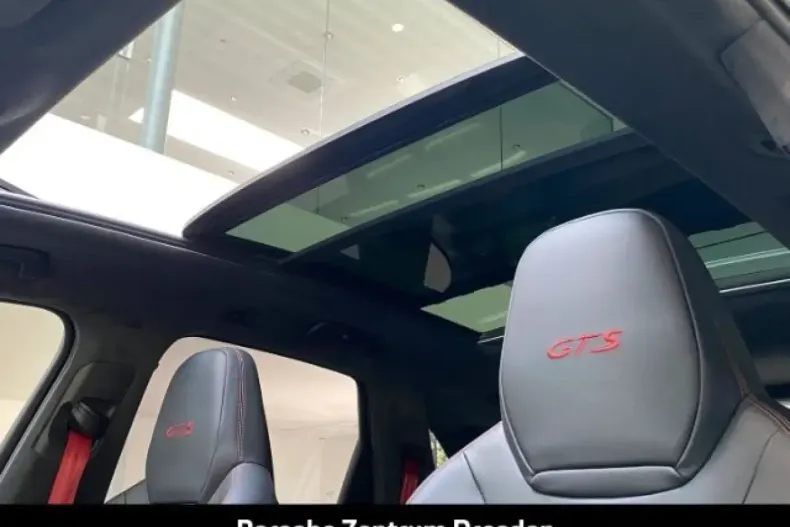 Porsche Cayenne din 2021 cu 97.138 km - oferta POR172357 - foto 11