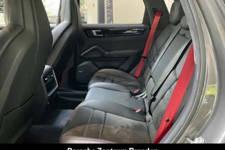 Porsche Cayenne din 2021 cu 97.138 km - oferta POR172357 - foto 23