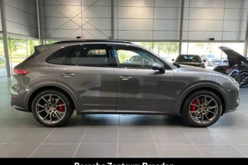 Porsche Cayenne din 2021 cu 97.138 km - oferta POR172357 - foto 32