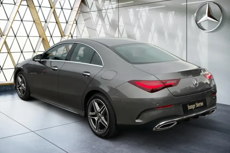 Mercedes-Benz CLA 200 din 2024 cu 5.266 km - oferta MER172361 - foto 12