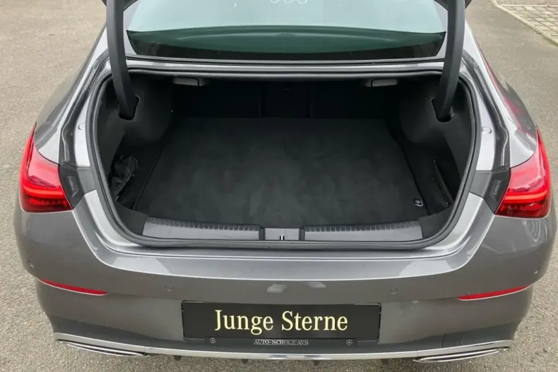 Mercedes-Benz CLA 200 din 2024 cu 5.266 km - oferta MER172361 - foto 13