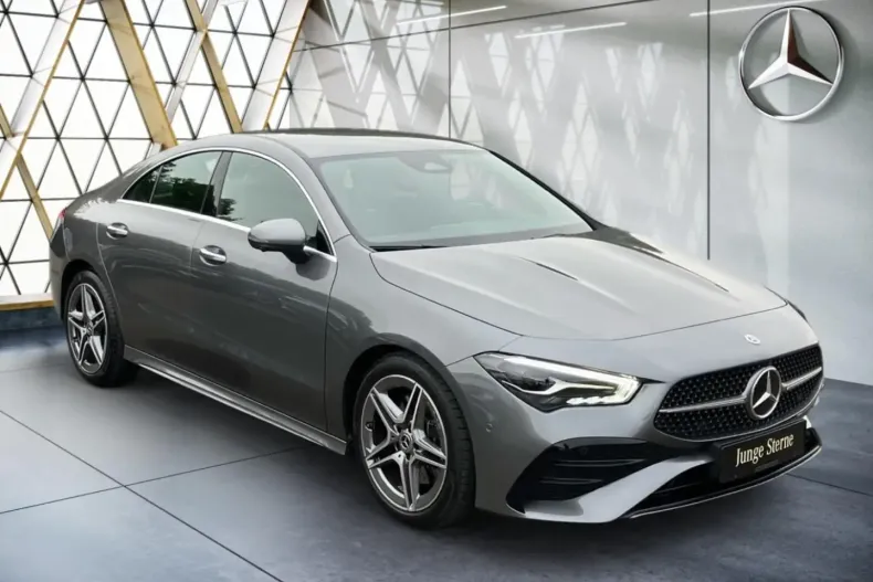 Mercedes-Benz CLA 200 din 2024 cu 5.266 km - oferta MER172361 - foto 18