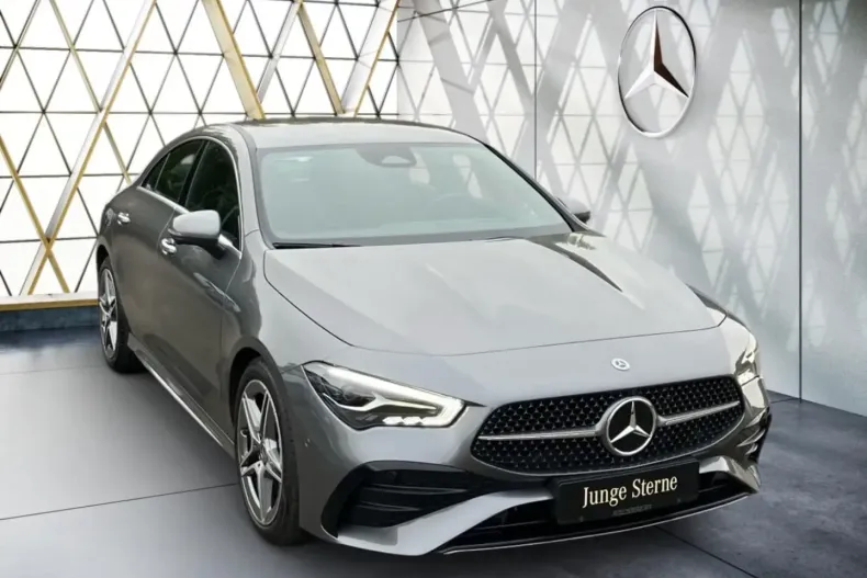 Mercedes-Benz CLA 200 din 2024 cu 5.266 km - oferta MER172361 - foto 19