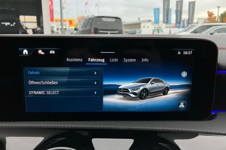 Mercedes-Benz CLA 200 din 2024 cu 5.266 km - oferta MER172361 - foto 24