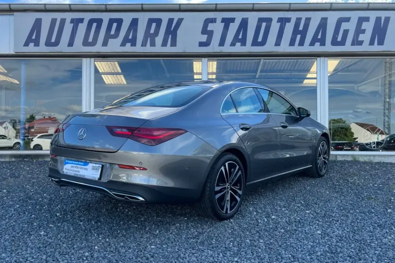 Mercedes-Benz CLA 180 din 2024 cu 17.500 km - oferta MER172366 - foto 8