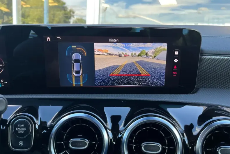 Mercedes-Benz CLA 180 din 2024 cu 17.500 km - oferta MER172366 - foto 17