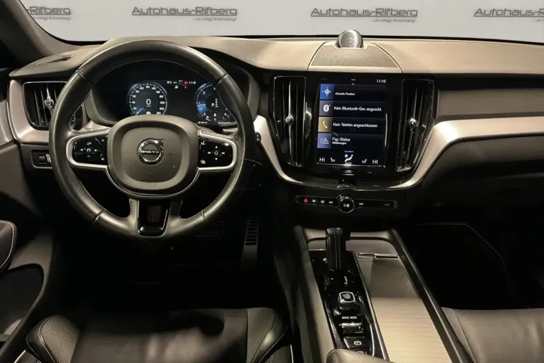 Volvo XC60 din 2021 cu 72.500 km - oferta VOL172367 - foto 12