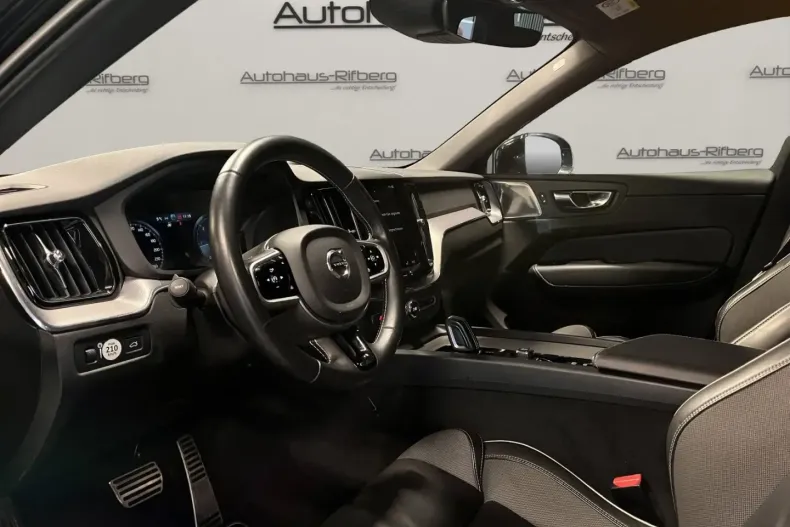 Volvo XC60 din 2021 cu 72.500 km - oferta VOL172367 - foto 15