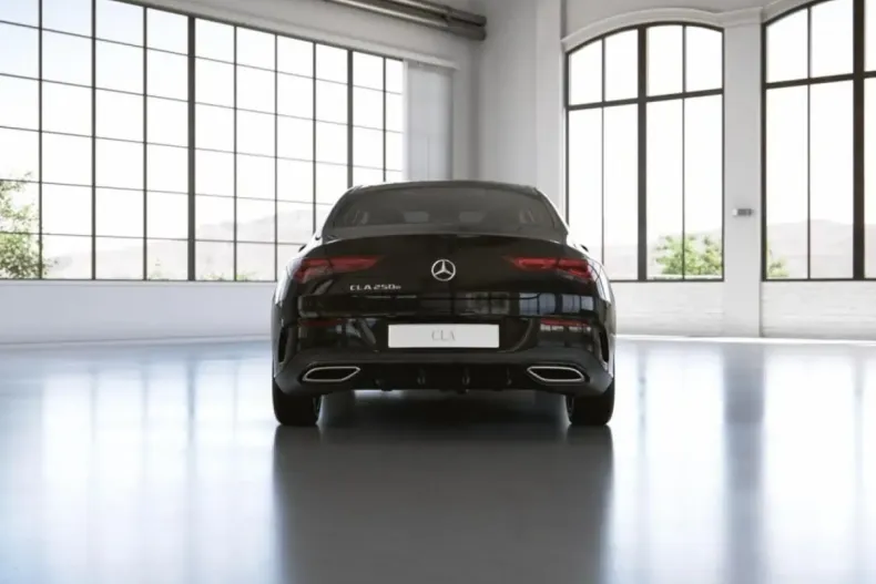 Mercedes-Benz CLA 250 din 2022 cu 29.687 km - oferta MER172370 - foto 5