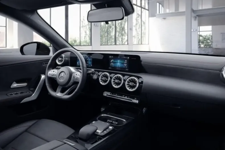 Mercedes-Benz CLA 250 din 2022 cu 29.687 km - oferta MER172370 - foto 8