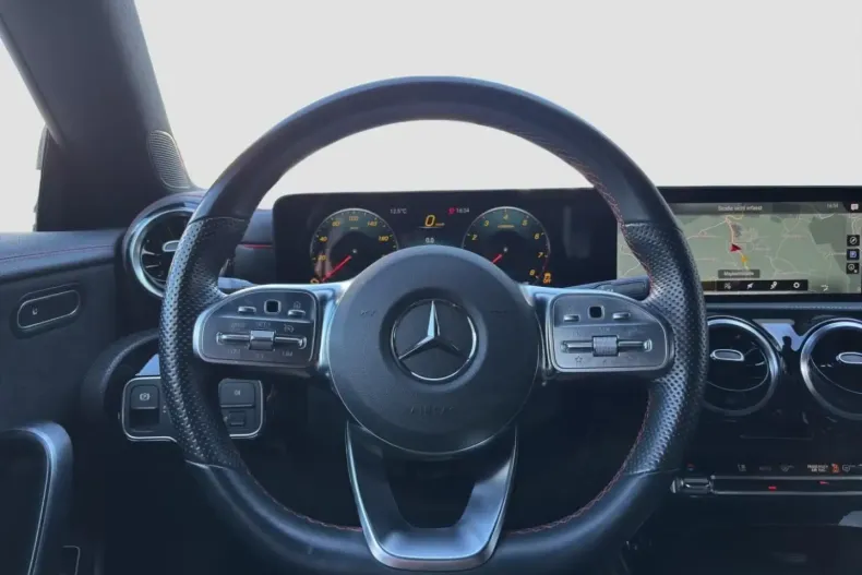 Mercedes-Benz CLA 200 din 2023 cu 49.999 km - oferta MER172372 - foto 10