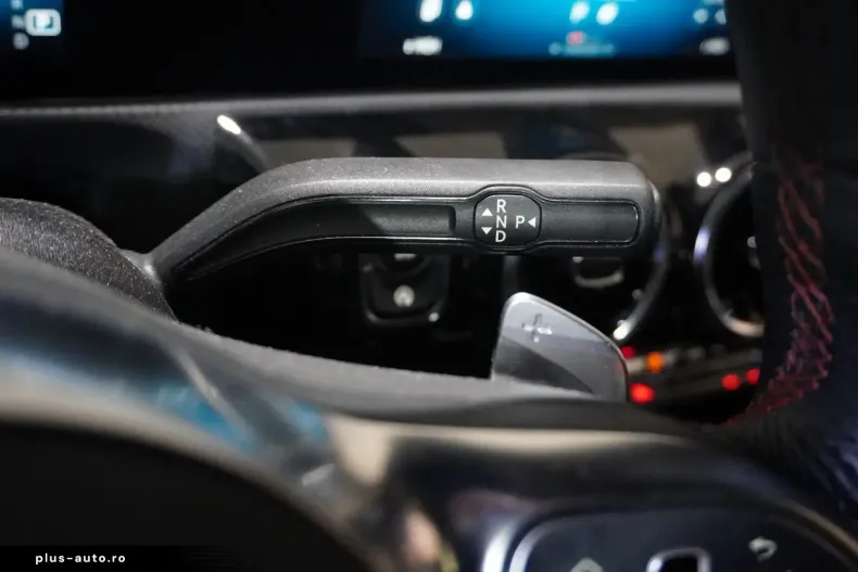 Mercedes-Benz CLA 200 din 2023 cu 55.250 km - oferta MER172374 - foto 22