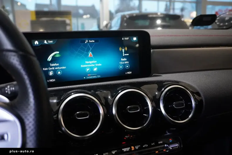 Mercedes-Benz CLA 200 din 2023 cu 55.250 km - oferta MER172374 - foto 25