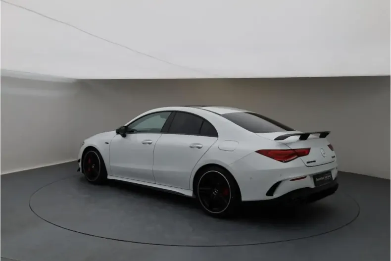 Mercedes-Benz CLA 45 AMG din 2022 cu 29.000 km - oferta MER172376 - foto 3