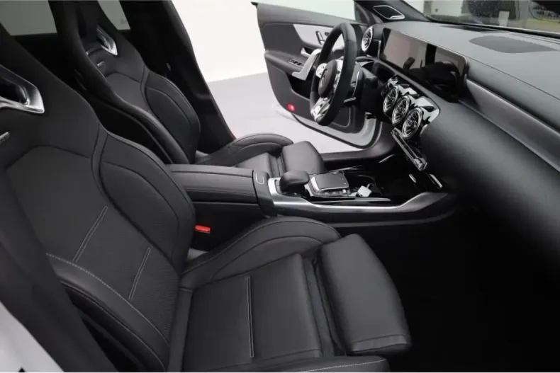 Mercedes-Benz CLA 45 AMG din 2022 cu 29.000 km - oferta MER172376 - foto 15