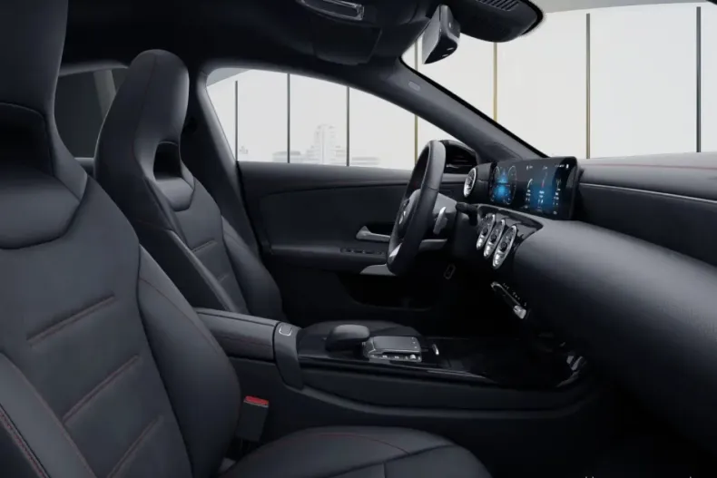 Mercedes-Benz CLA 250 din 2022 cu 44.805 km - oferta MER172377 - foto 6