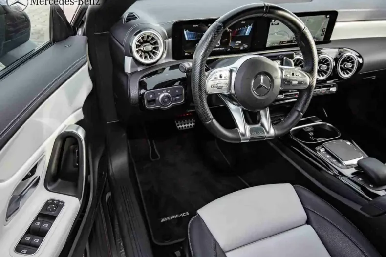 Mercedes-Benz CLA 35 AMG din 2022 cu 53.210 km - oferta MER172378 - foto 4