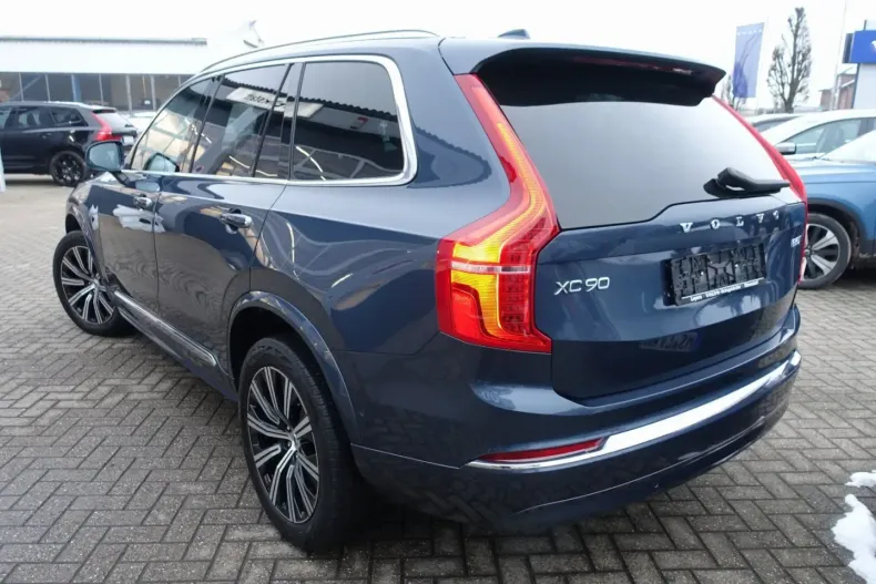 Volvo XC90 din 2023 cu 39.459 km - oferta VOL172379 - foto 4