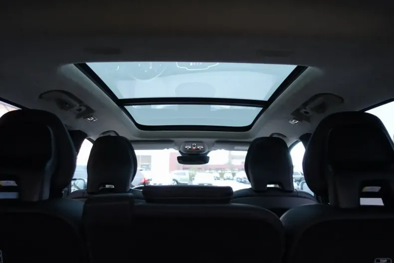 Volvo XC90 din 2023 cu 39.459 km - oferta VOL172379 - foto 21