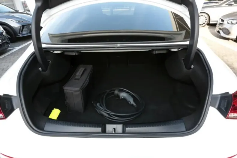 Mercedes-Benz CLA 250 din 2022 cu 50.760 km - oferta MER172380 - foto 6