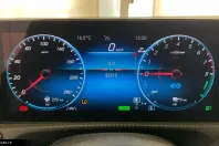 Mercedes-Benz CLA 250 din 2022 cu 33.215 km - oferta MER172381 - foto 9