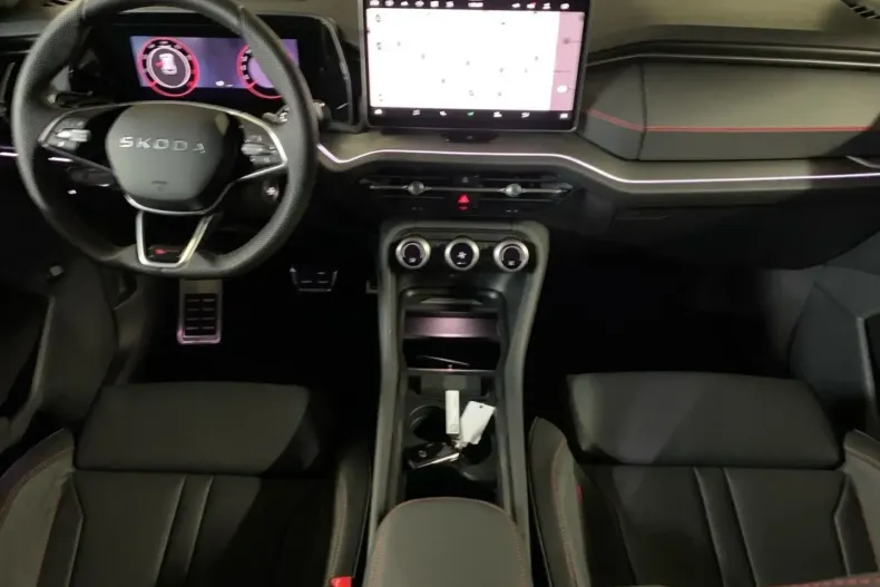 Skoda Kodiaq din 2025 cu 6.500 km - oferta SKO172383 - foto 8