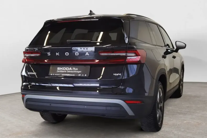 Skoda Kodiaq din 2025 cu 20.300 km - oferta SKO172384 - foto 5