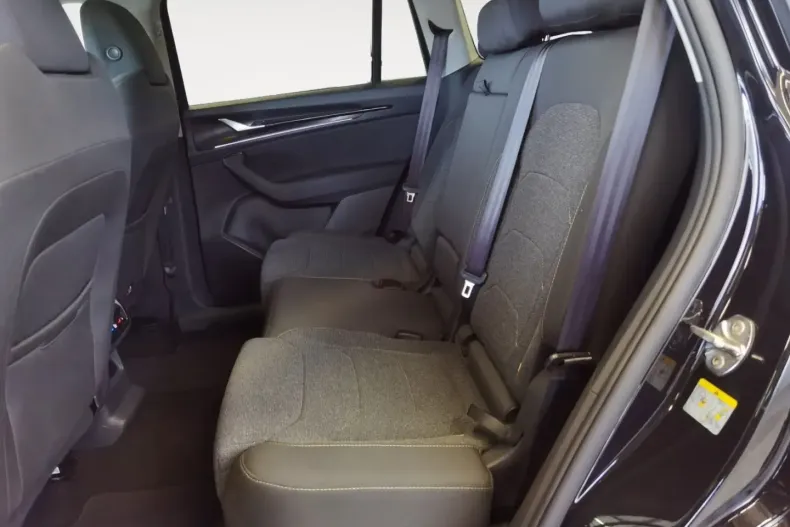 Skoda Kodiaq din 2025 cu 20.300 km - oferta SKO172384 - foto 12