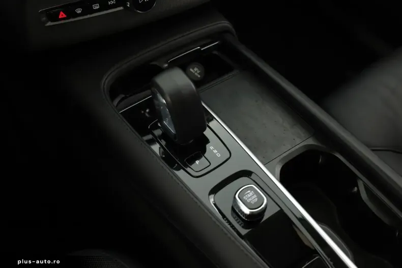 Volvo XC90 din 2023 cu 50.500 km - oferta VOL172392 - foto 20