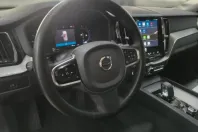 Volvo XC60 din 2023 cu 53.500 km - oferta VOL172393 - foto 8