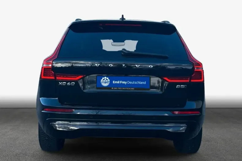 Volvo XC60 din 2024 cu 8.424 km - oferta VOL172395 - foto 4