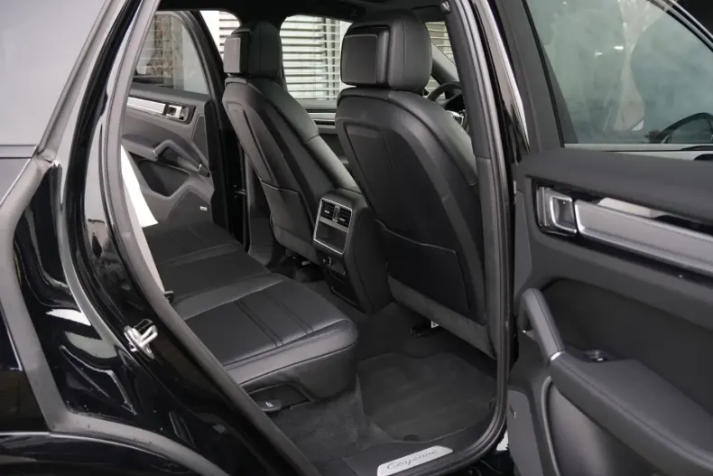 Porsche Cayenne din 2022 cu 80.000 km - oferta POR172399 - foto 40