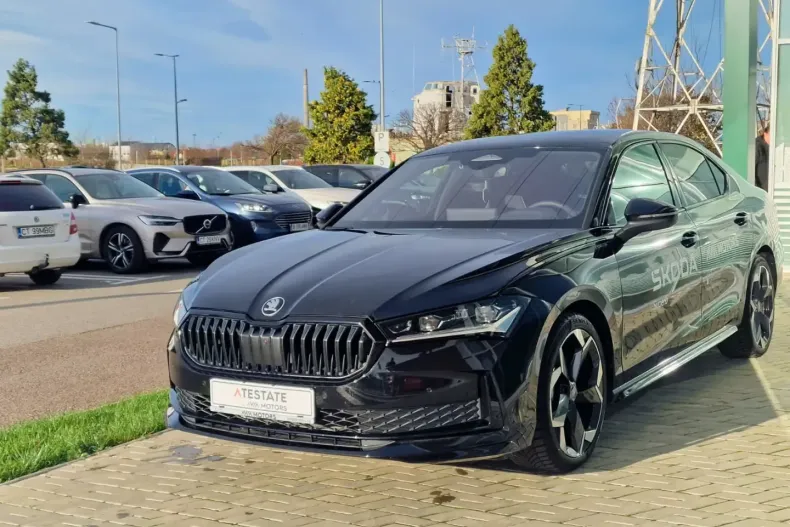 Skoda Superb din 2025 cu 2.963 km - oferta SKO172412 - foto 1