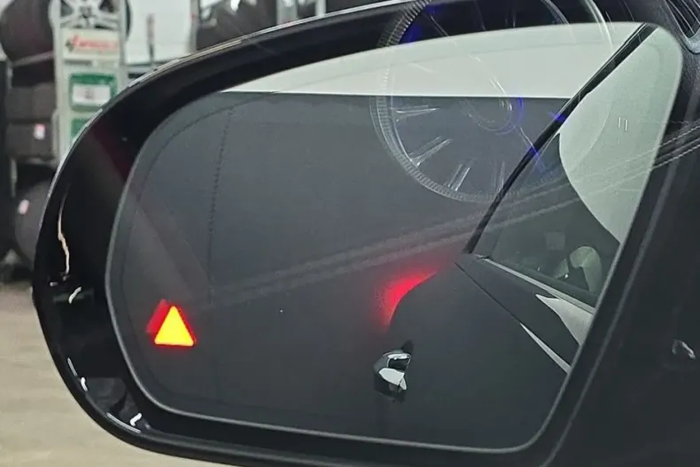 Mercedes-Benz E 300 din 2022 cu 96.322 km - oferta MER172413 - foto 20