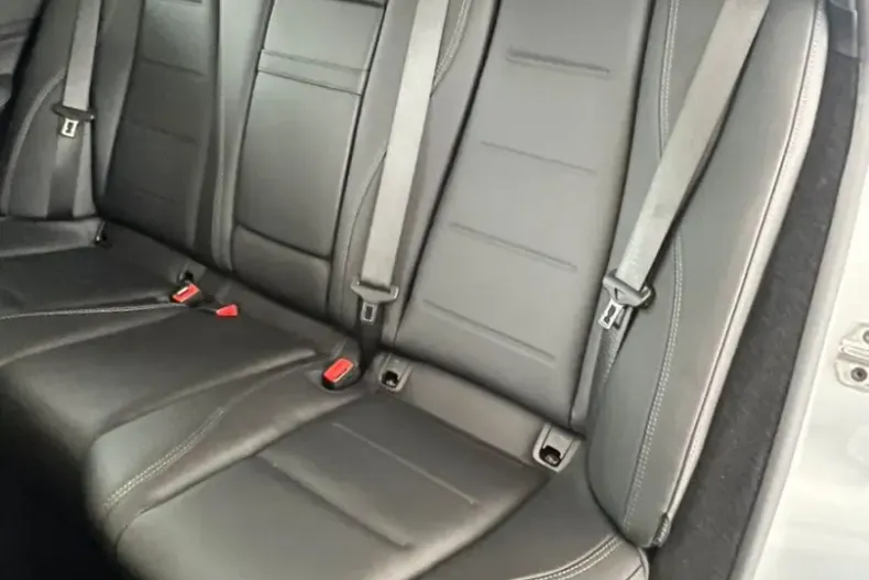 Mercedes-Benz GLE 400 din 2023 cu 6.047 km - oferta MER172417 - foto 17