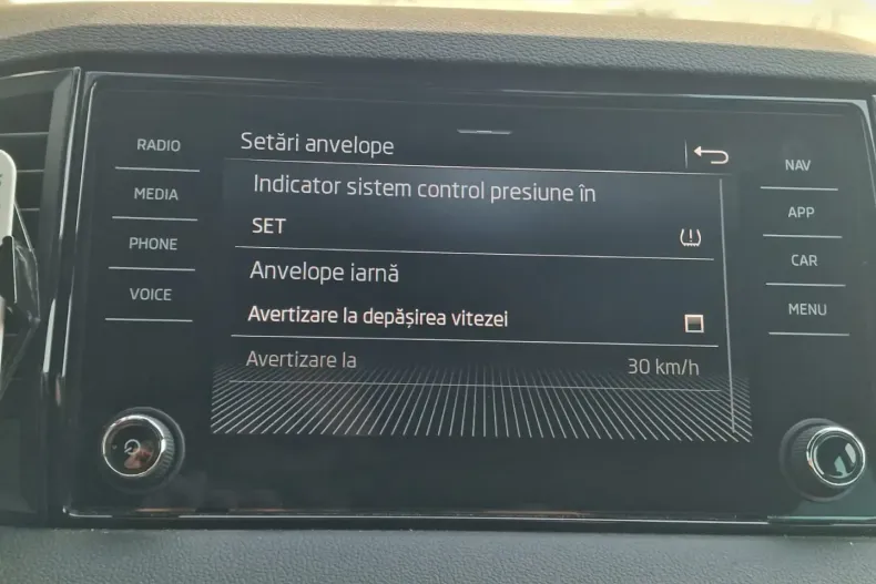 Skoda Karoq din 2025 cu 11.516 km - oferta SKO172418 - foto 26