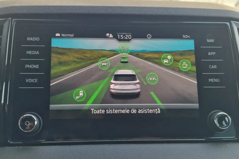 Skoda Karoq din 2025 cu 11.516 km - oferta SKO172418 - foto 31