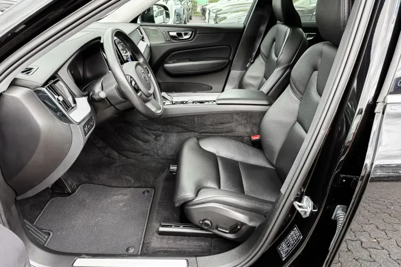 Volvo XC60 din 2022 cu 51.781 km - oferta VOL172424 - foto 5