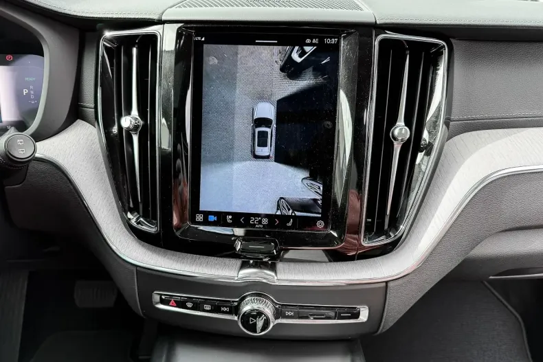 Volvo XC60 din 2022 cu 51.781 km - oferta VOL172424 - foto 13