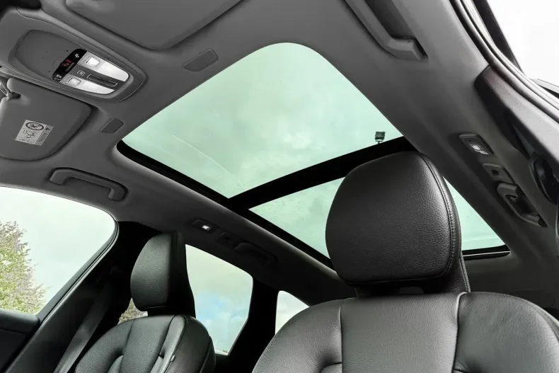 Volvo XC60 din 2022 cu 51.781 km - oferta VOL172424 - foto 16