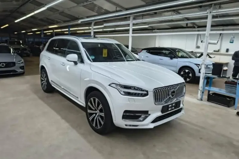 Volvo XC90 din 2021 cu 88.800 km - oferta VOL172426 - foto 2