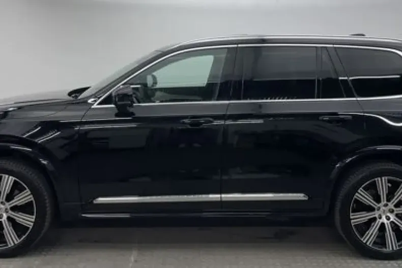 Volvo XC90 din 2024 cu 19.987 km - oferta VOL172427 - foto 2