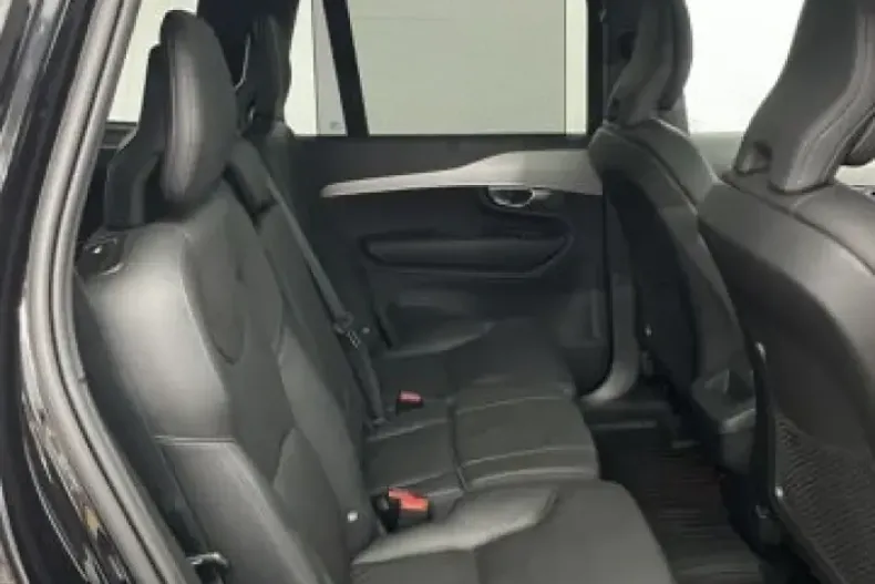 Volvo XC90 din 2024 cu 19.987 km - oferta VOL172427 - foto 9