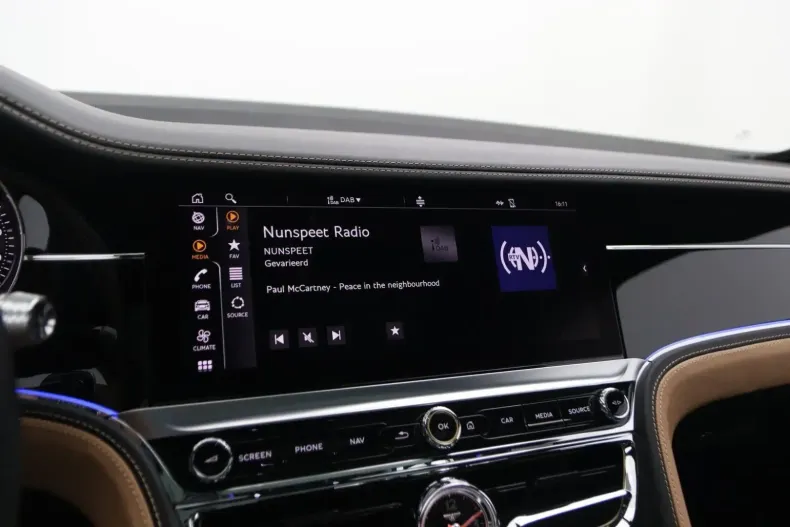 Bentley Flying Spur din 2023 cu 29.875 km - oferta BEN172431 - foto 24