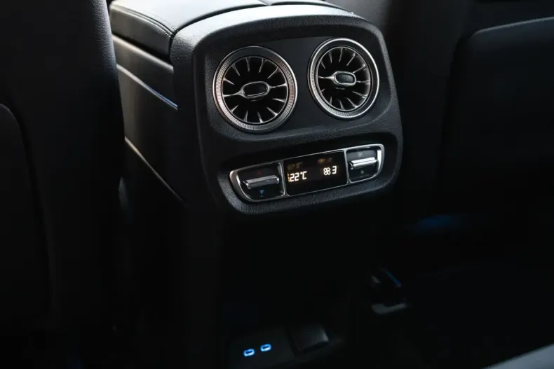 Mercedes-Benz G 450 din 2024 cu 3.000 km - oferta MER172433 - foto 40